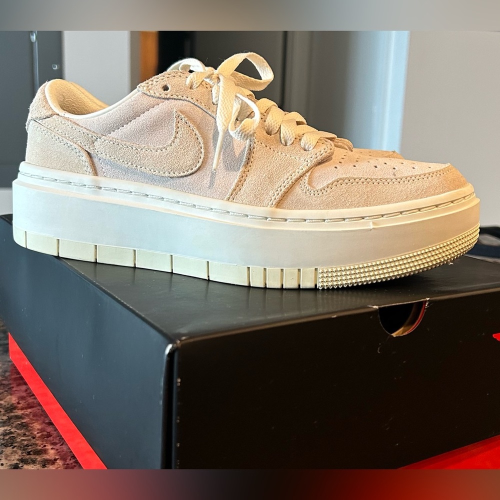 brand new women’s air Jordan 1 elevate low